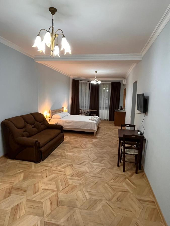 Vera City Center Apartment Tbilisi Eksteriør billede