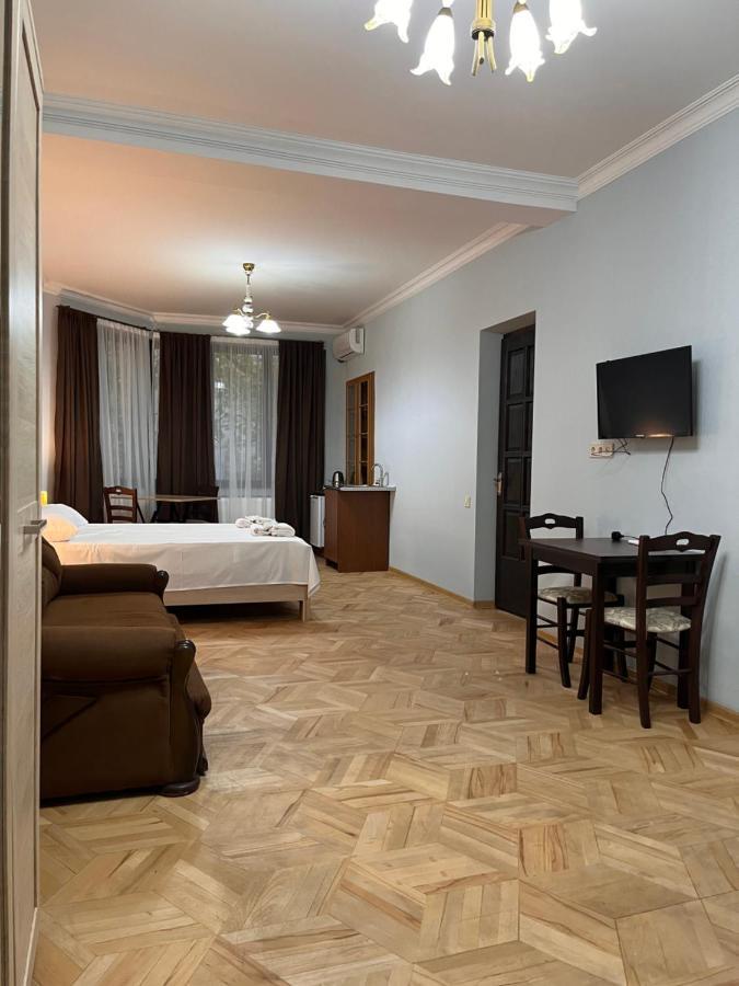 Vera City Center Apartment Tbilisi Eksteriør billede