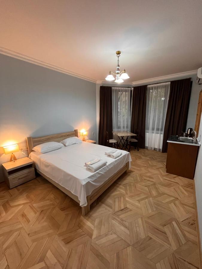 Vera City Center Apartment Tbilisi Eksteriør billede