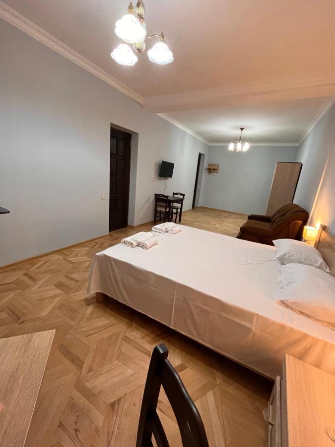 Vera City Center Apartment Tbilisi Eksteriør billede